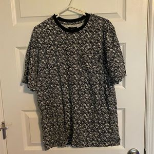 Stussy Bones Crew tshirt new with tags - size medium